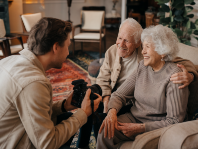 Wie frage ich ältere nachbarn nach ihrer lebensgeschichte, ohne dass es sich wie ein interview anfühlt?